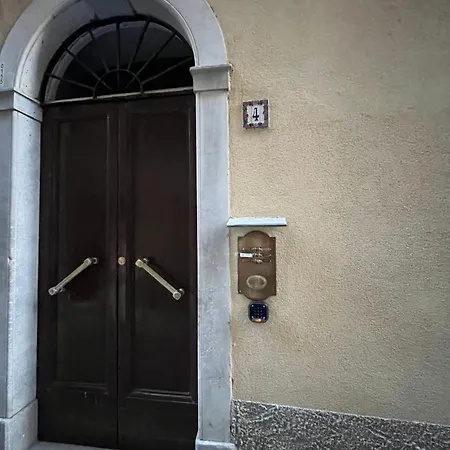 A Mare Monterosso - In Cinque Terre * モンテロッソ・アル・マーレ